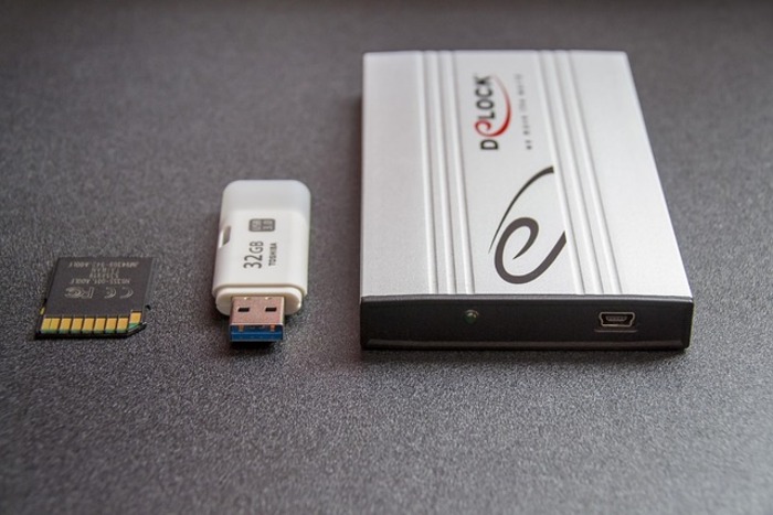<b>电子产品配套需求增长,技术咨询帮助客户提升产品开发效率</b>